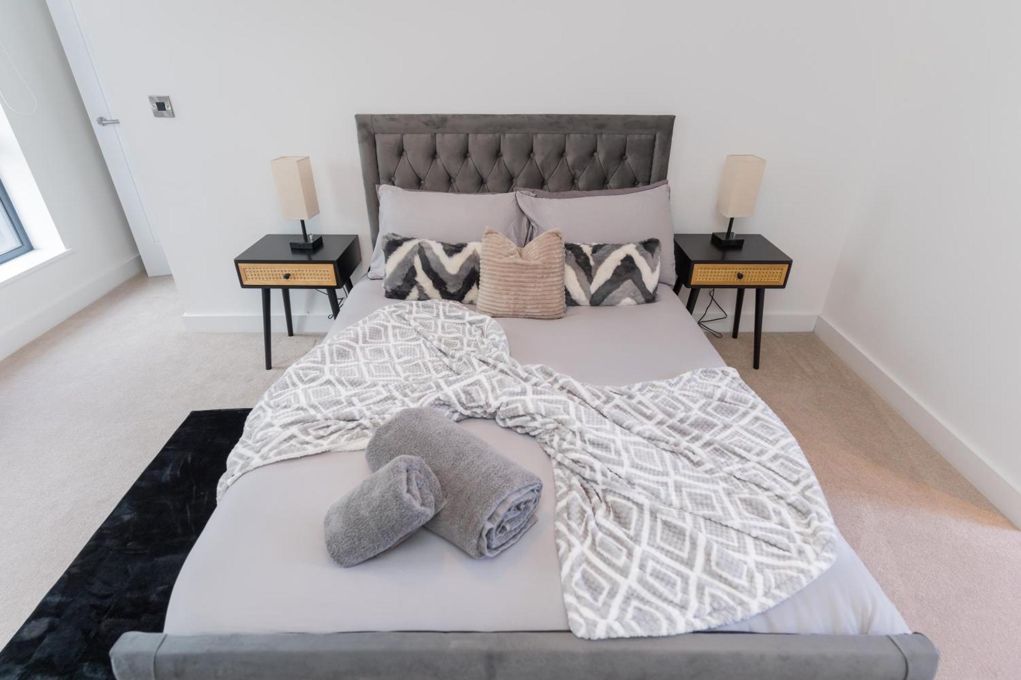 Villa The Broad Oaks Solihull Esterno foto